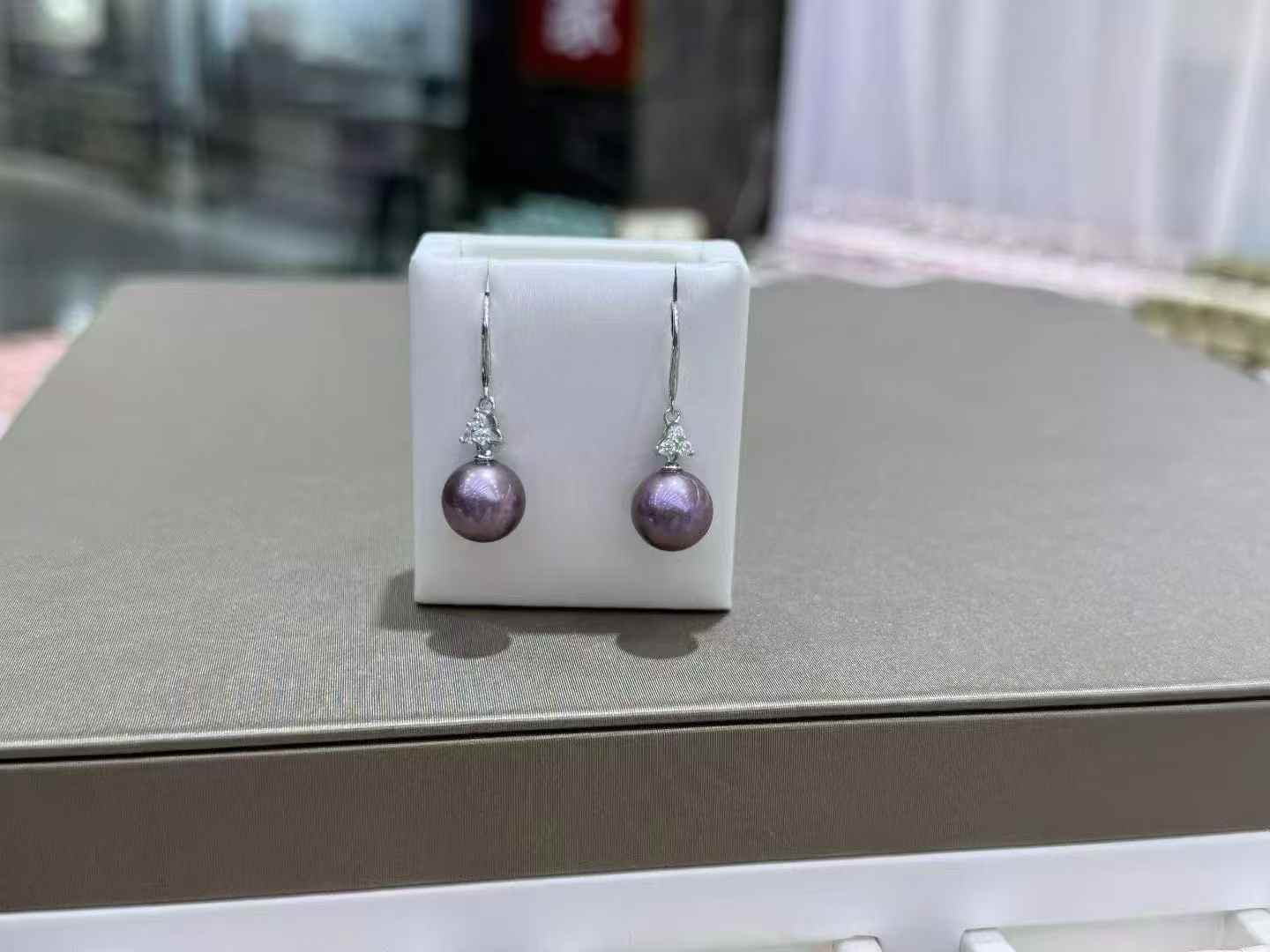 DA  10-11mm Natural Purple Pearl Drop Earrings, High Luster Round Freshwater Pearl Earrings, Elegant Statement Earrings for Women