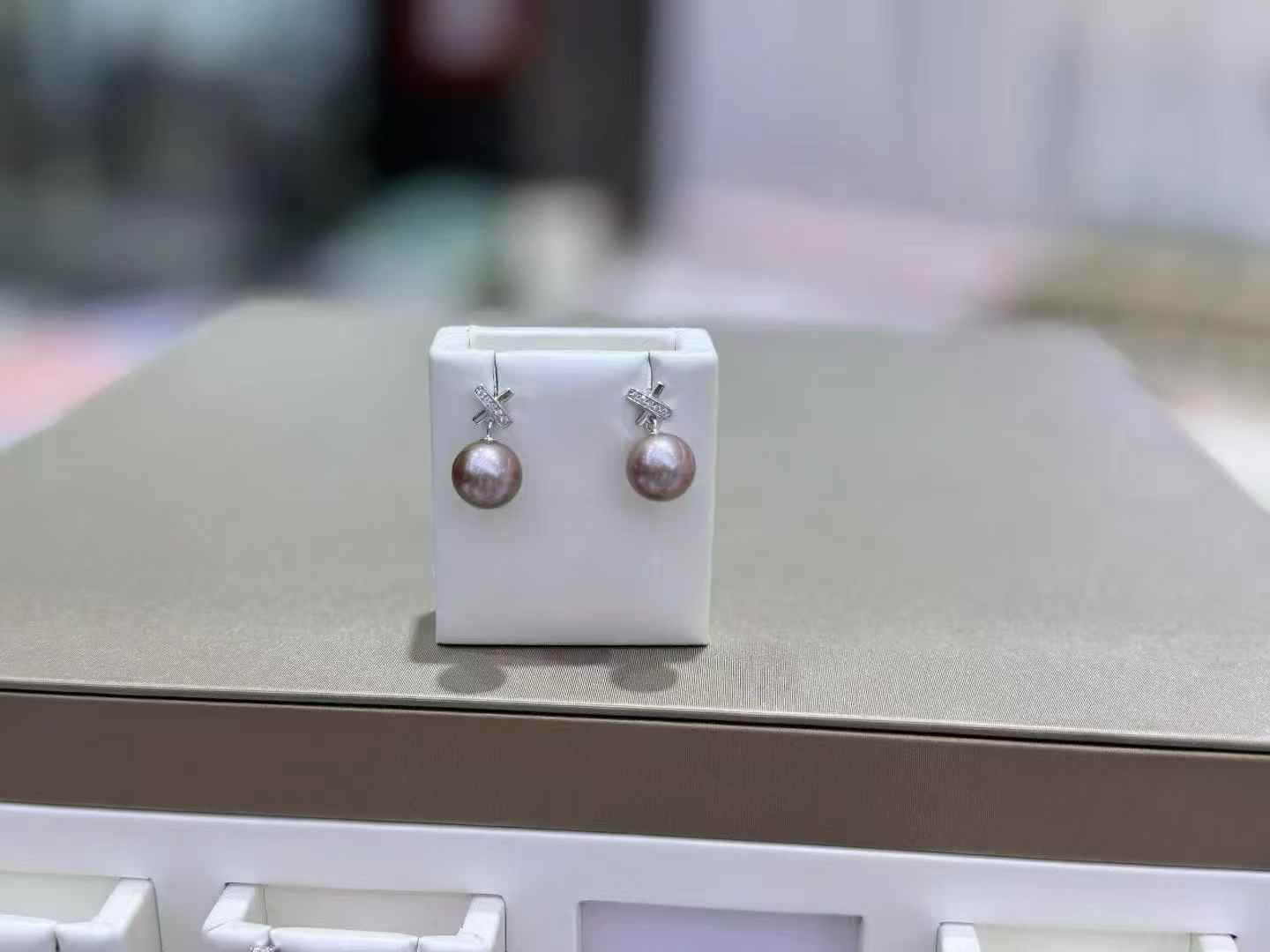 DA  10-11mm Natural Purple Pearl Drop Earrings, High Luster Round Freshwater Pearl Earrings, Elegant Statement Earrings for Women