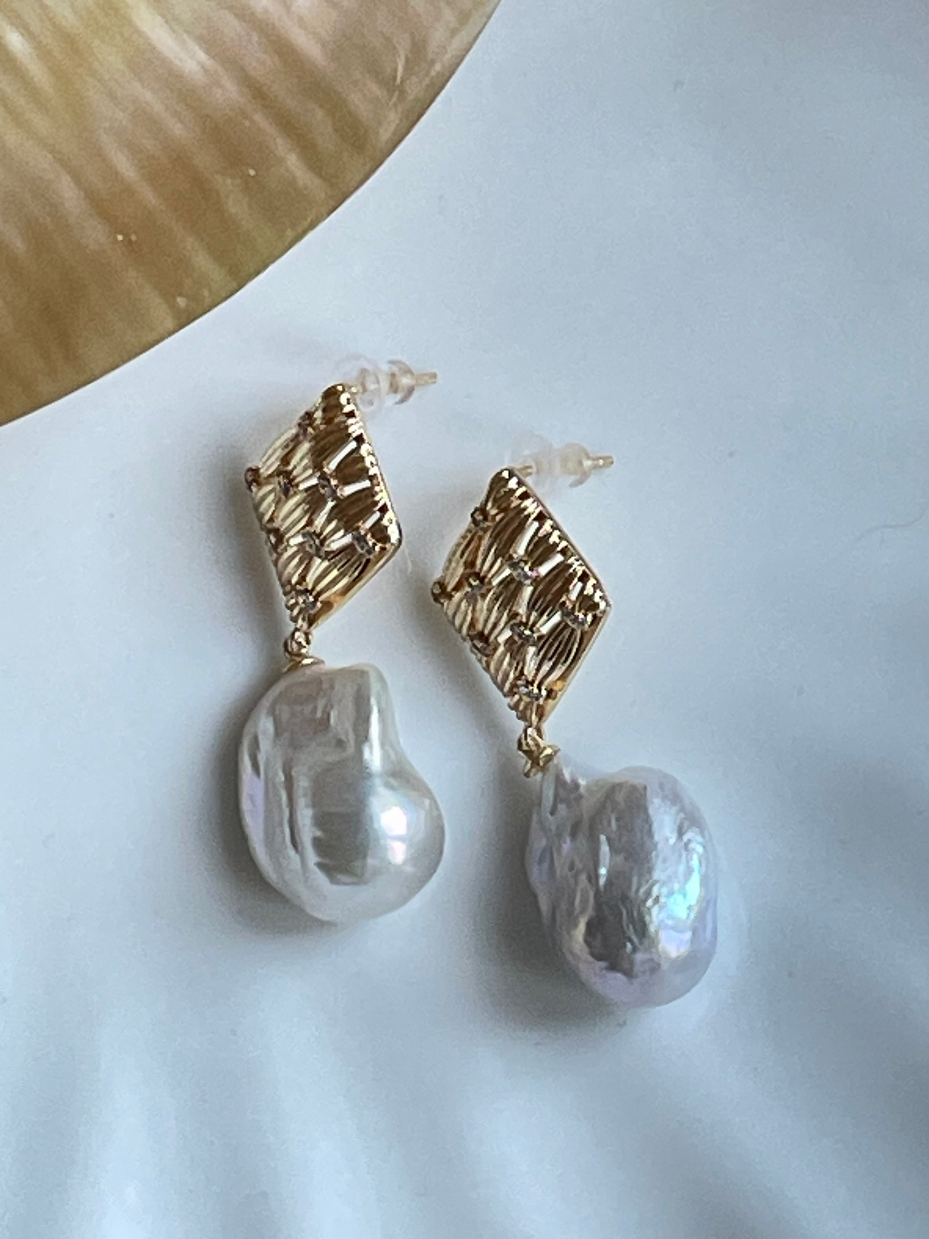 Baroque Earring 2 - Aurora Mirror Freshwater Baroque Pearl Drop Earrings, Unique Irregular CZ Inlaid Alloy Jewelry