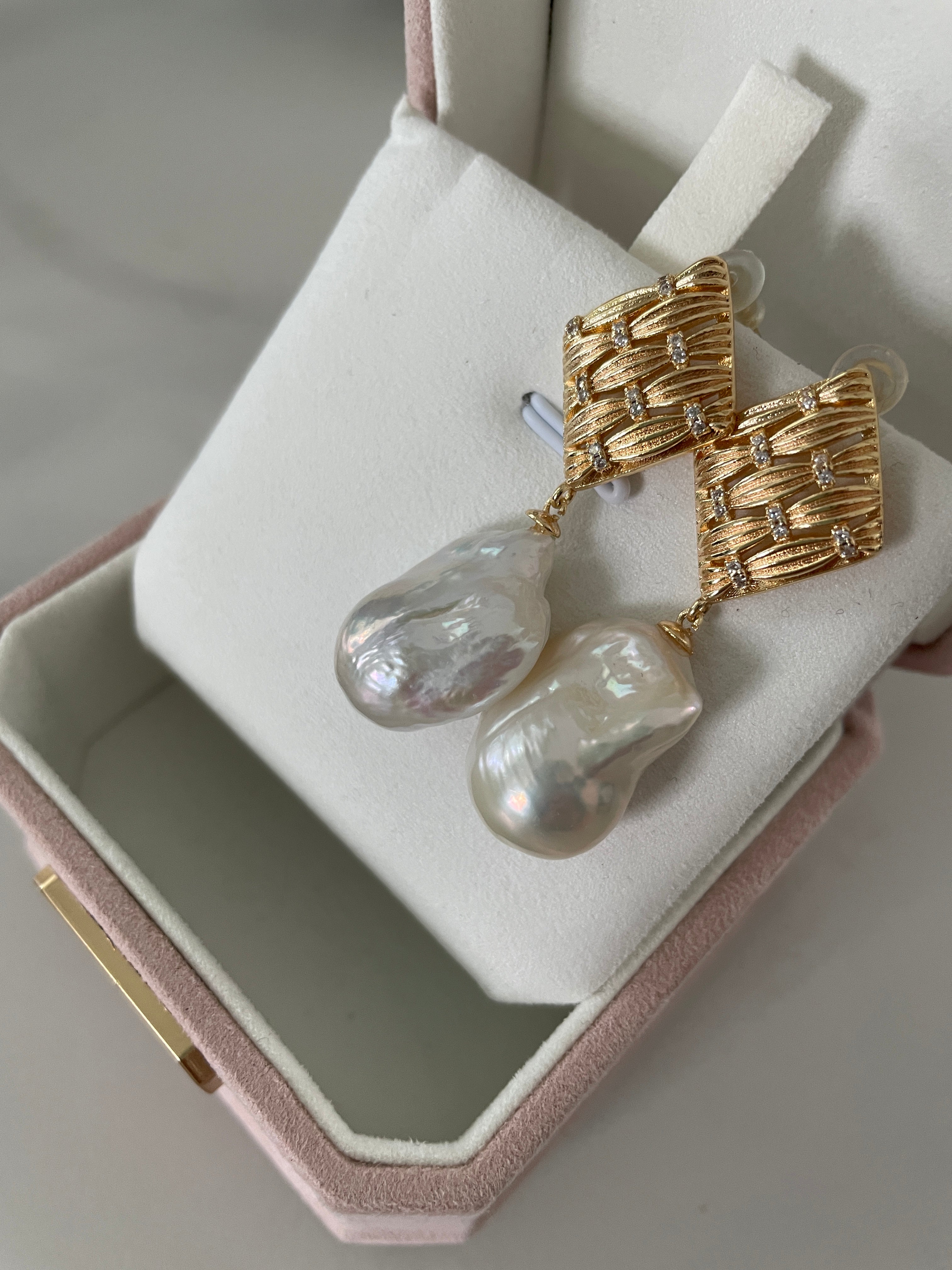 Baroque Earring 2 - Aurora Mirror Freshwater Baroque Pearl Drop Earrings, Unique Irregular CZ Inlaid Alloy Jewelry