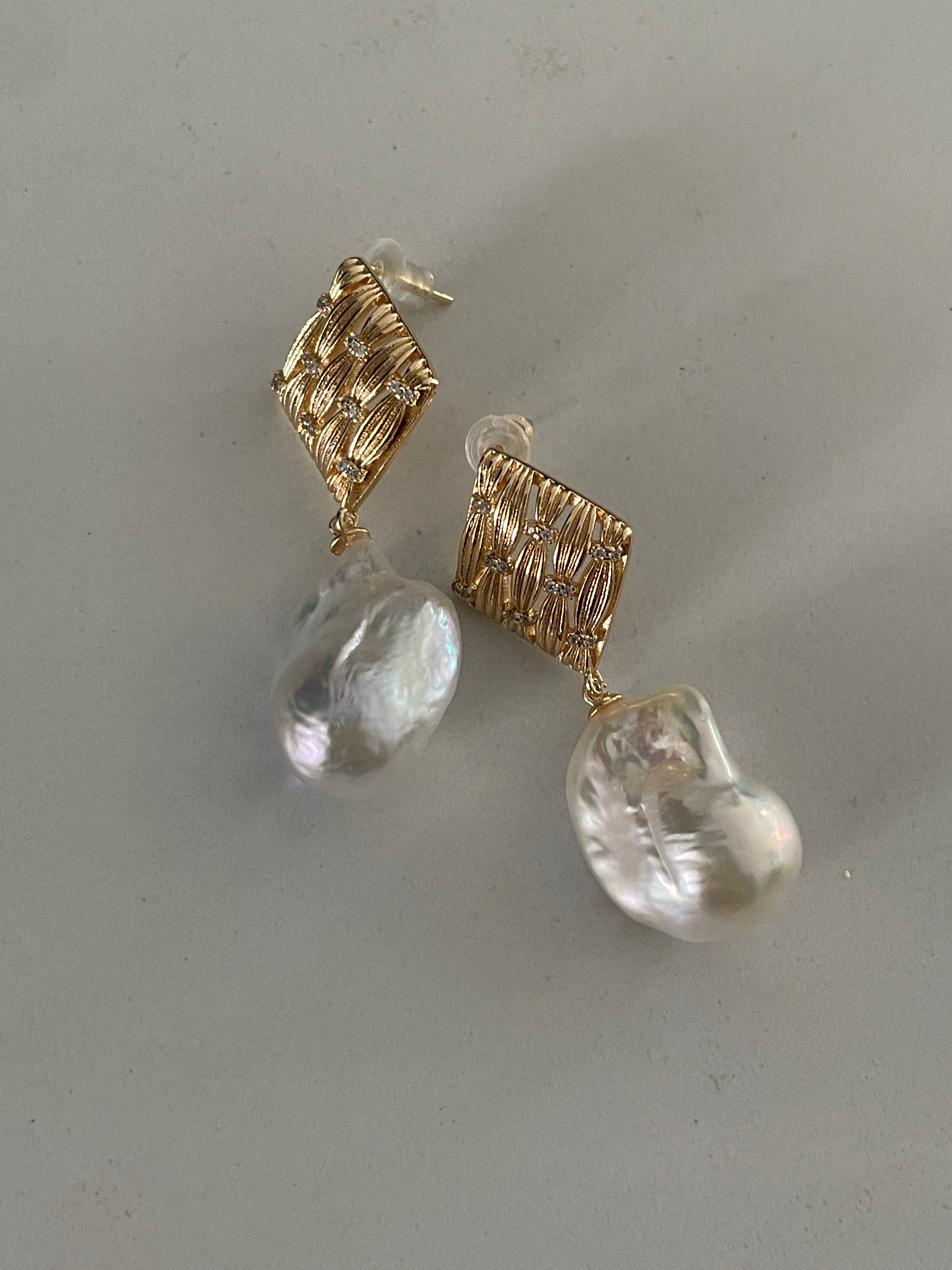 Baroque Earring 2 - Aurora Mirror Freshwater Baroque Pearl Drop Earrings, Unique Irregular CZ Inlaid Alloy Jewelry