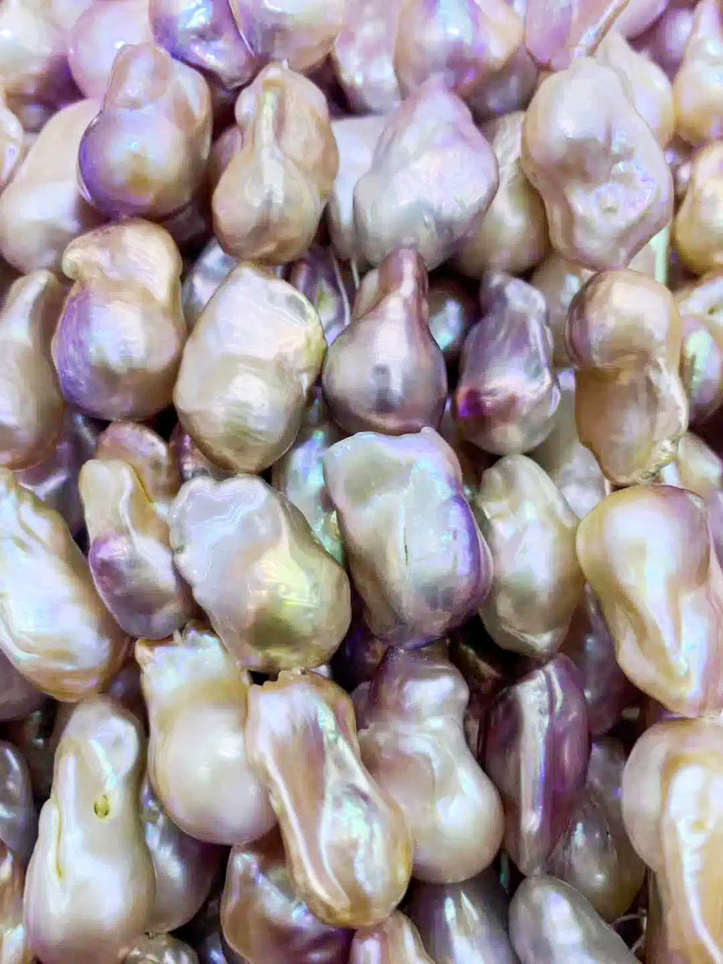 JIYU Large Iridescent Baroque Pearl Strand Necklace, Multi-Color Freshwater Pearl Statement Jewelry, High Luster Big Baroque Pearl Necklace