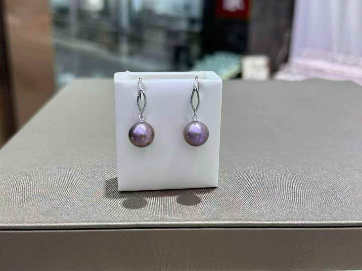 DA  10-11mm Natural Purple Pearl Drop Earrings, High Luster Round Freshwater Pearl Earrings, Elegant Statement Earrings for Women