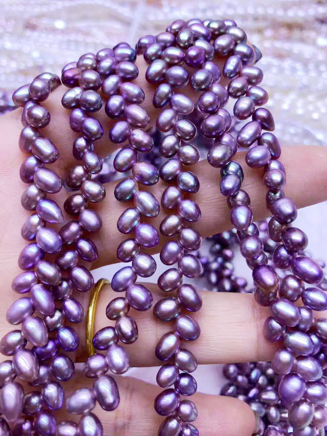 JIYU Dark Purple Iridescent Wheat-Shaped Pearl Necklace, High Luster Baroque Freshwater Pearl Strand, Statement Purple Pearl Jewelry for Women